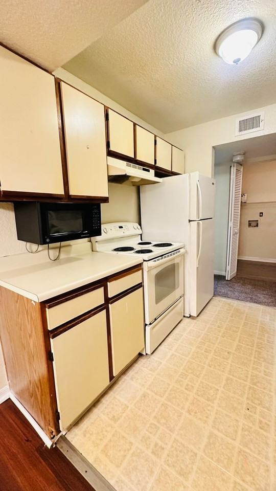 1017 S Hiawassee Rd #3716 - Photo 7 of 21