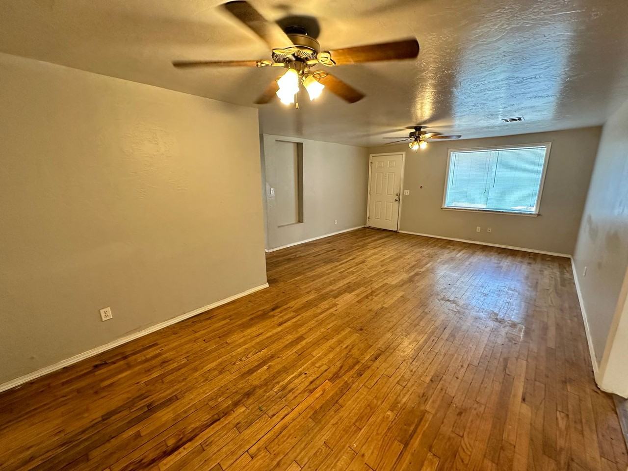 804 E Steed Dr - Photo 7 of 37