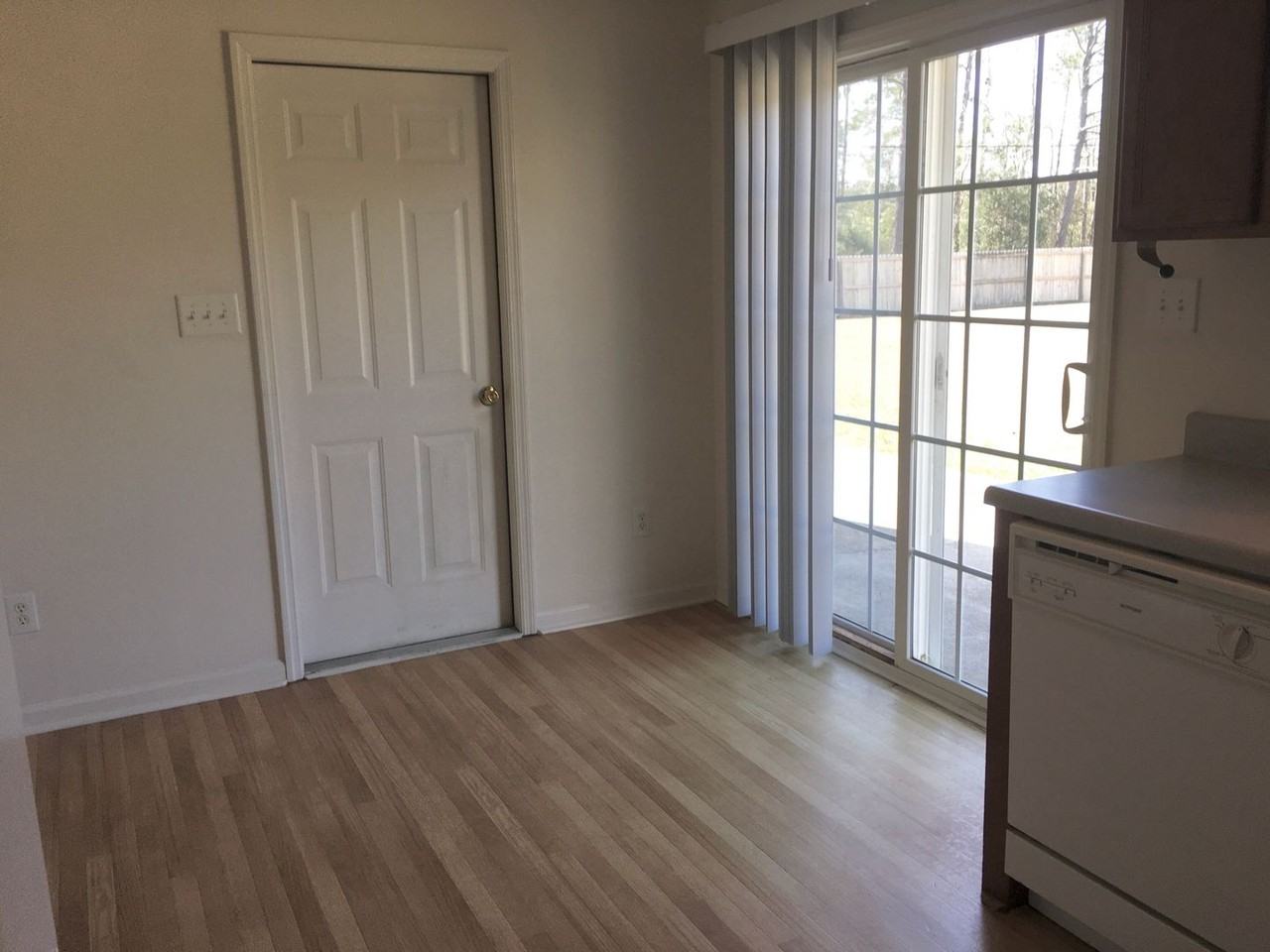 101 E Coopers Ct - Photo 7 of 18