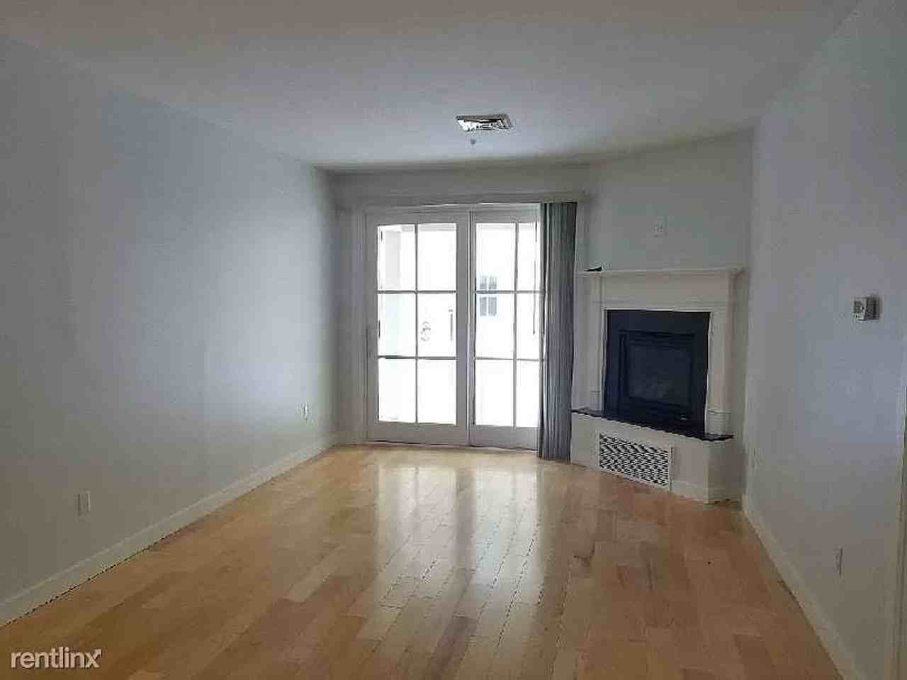 22 Hancock St #210 - Photo 4 of 15