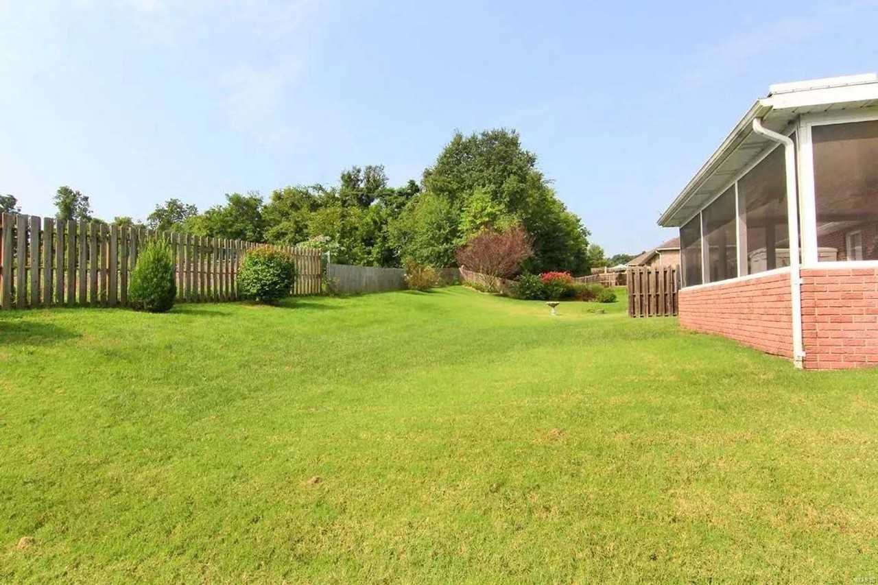 2817 Lynwood Hills Dr - Photo 3 of 4