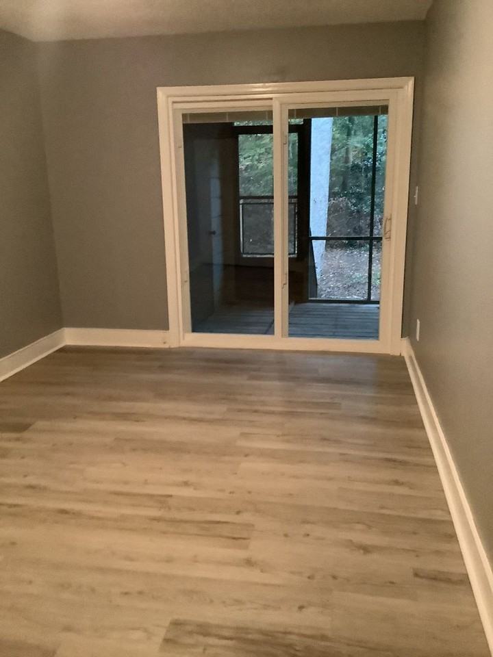 1702 Beechwood Cir N - Photo 7 of 27