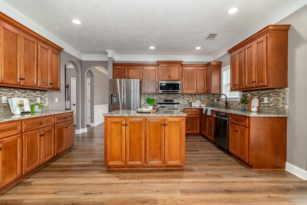 509 Hardwick Ct - Photo 3 of 41