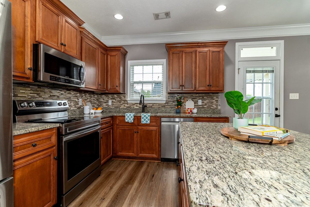 509 Hardwick Ct - Photo 4 of 41