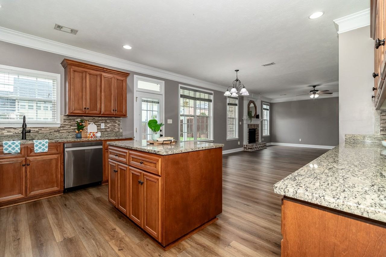 509 Hardwick Ct - Photo 5 of 41