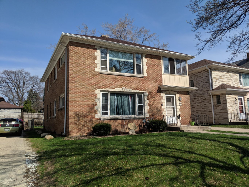 3340 N Downer Ave - Photo 2 of 33