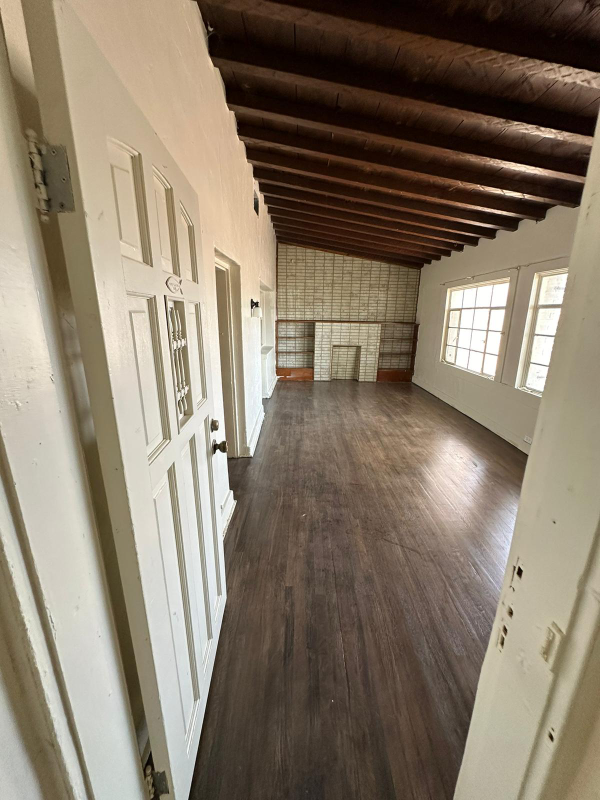 3317 E San Antonio Ave - Photo 3 of 11