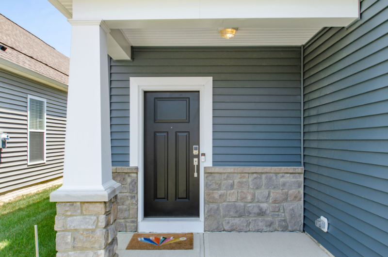 3298 Shoal Way - Photo 3 of 20