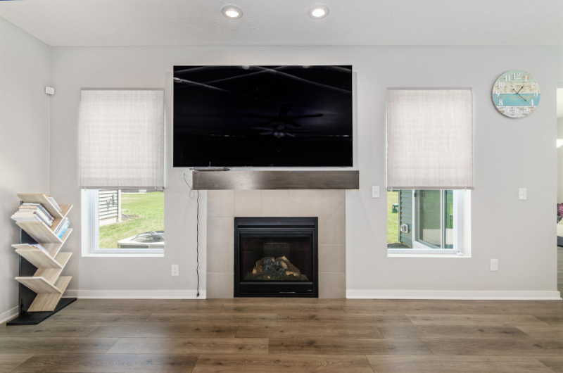 3298 Shoal Way - Photo 5 of 20