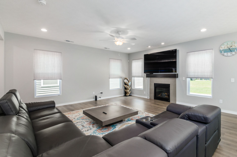 3298 Shoal Way - Photo 7 of 20