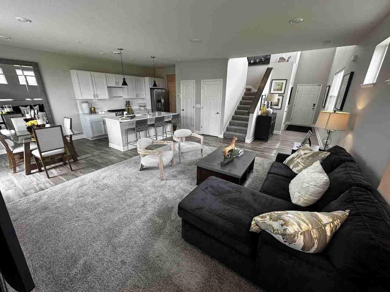 1923 Prospect Ln #1923 - Photo 5 of 7