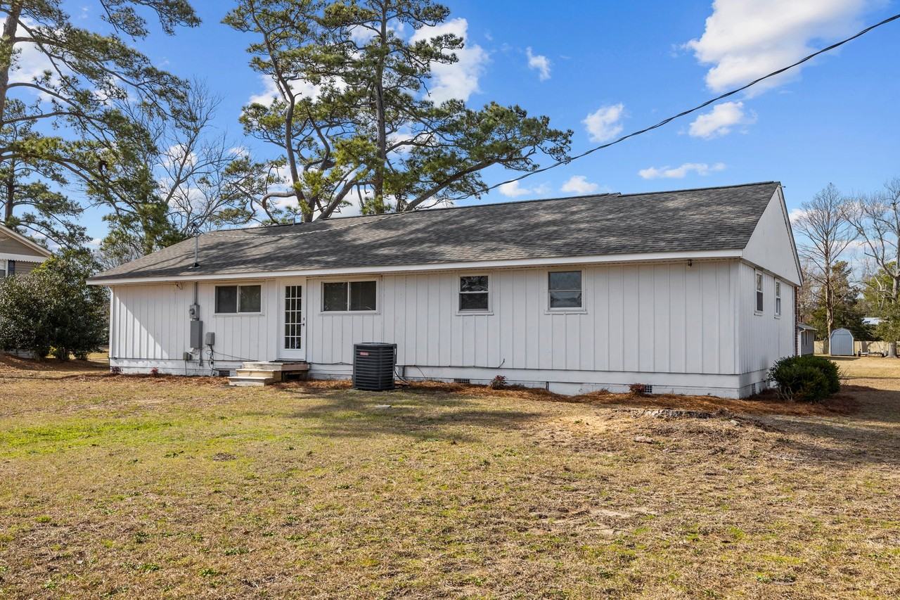 303 Yaupon Dr #NA - Photo 2 of 12