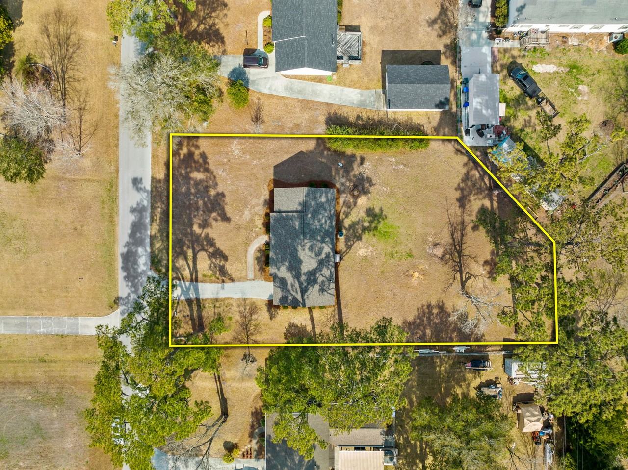 303 Yaupon Dr #NA - Photo 3 of 12