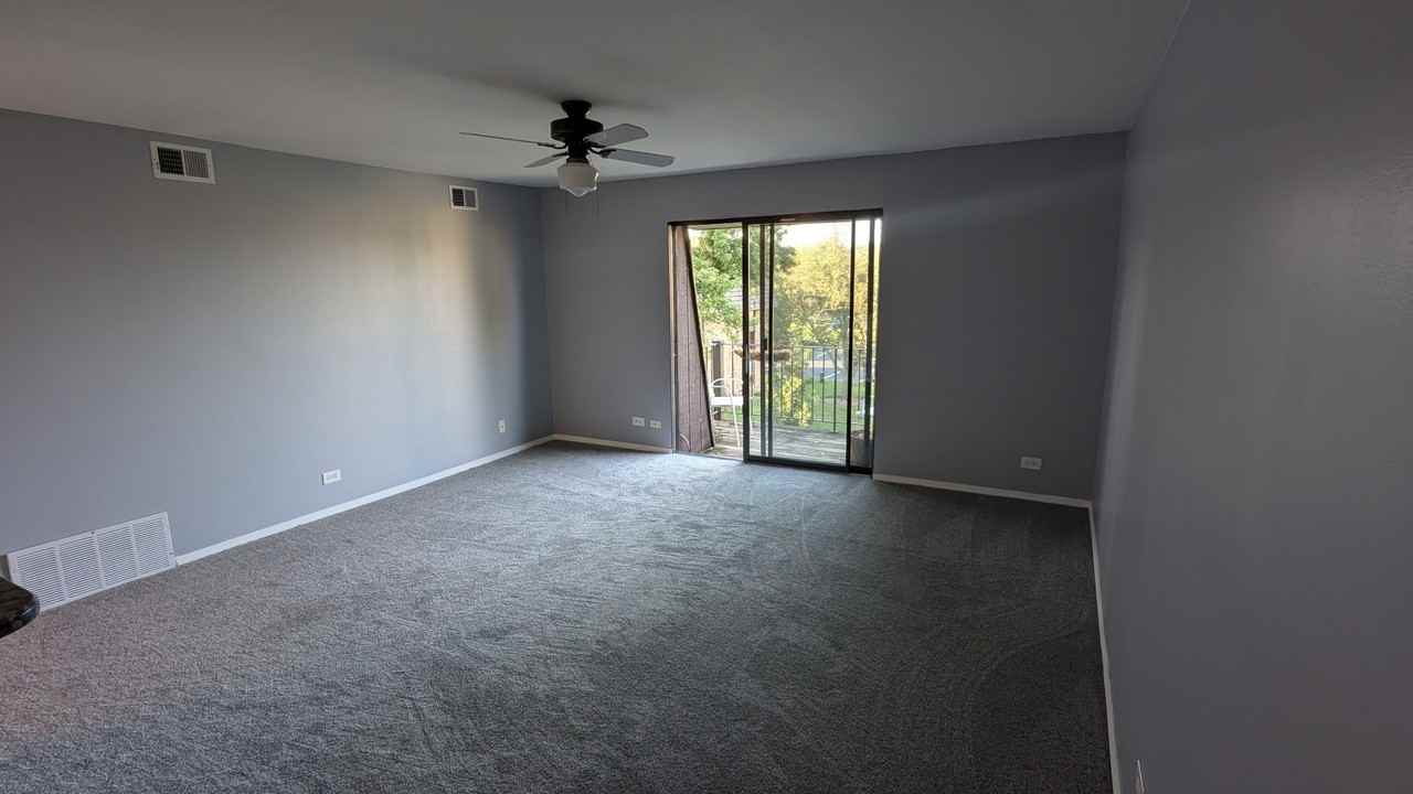 7 Oak Creek Dr #3707 - Photo 4 of 27