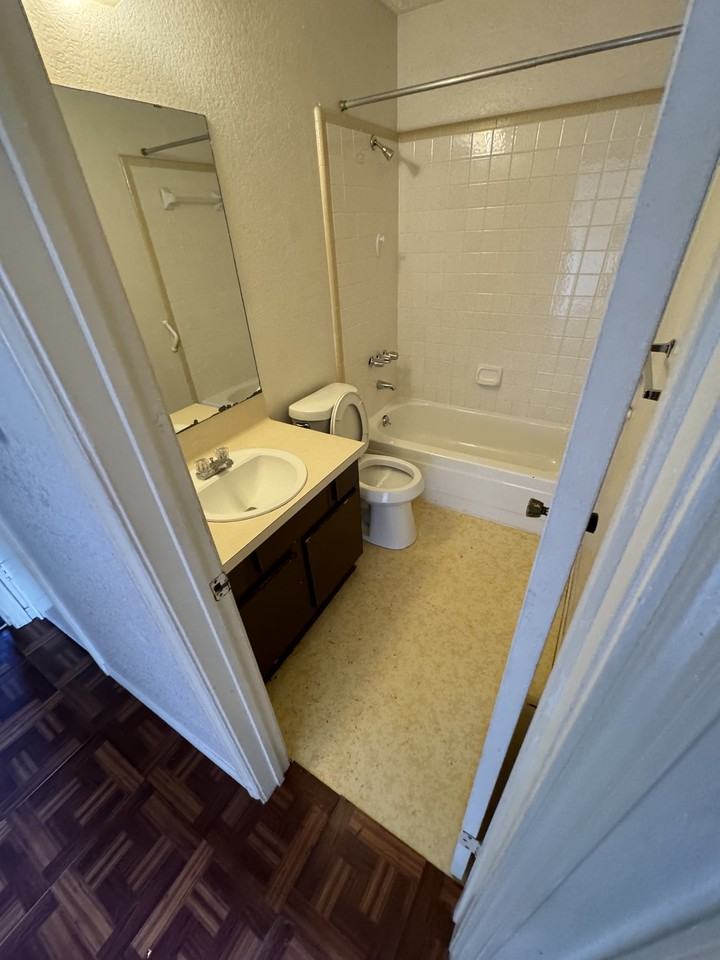 807 N 3rd St Unit A #NA - Photo 6 of 17