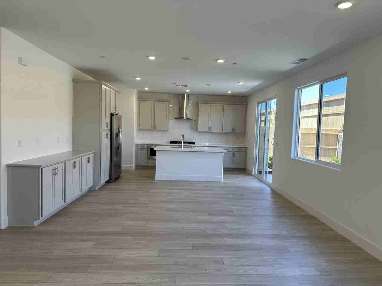 Williams St #NA - Photo 2 of 21