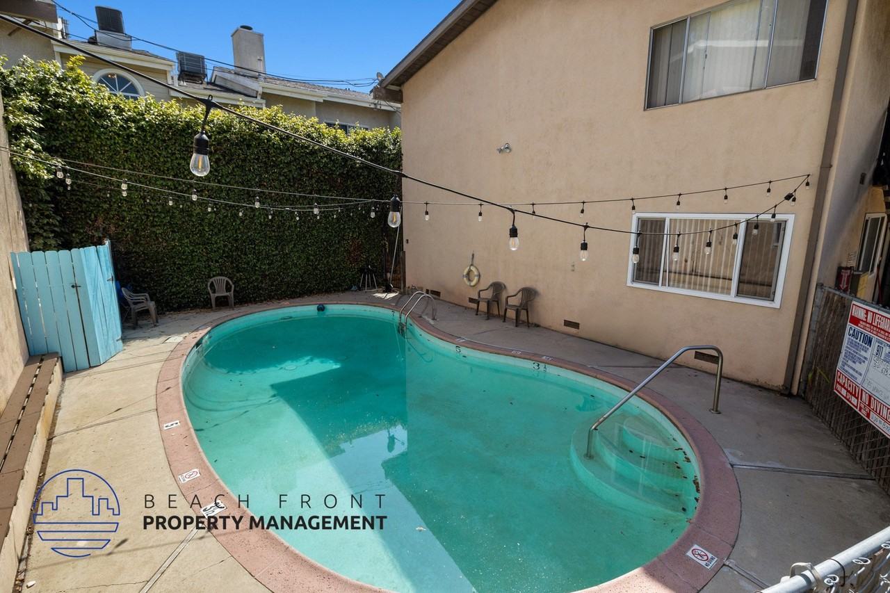 745-747 Venice Way - Photo 7 of 17