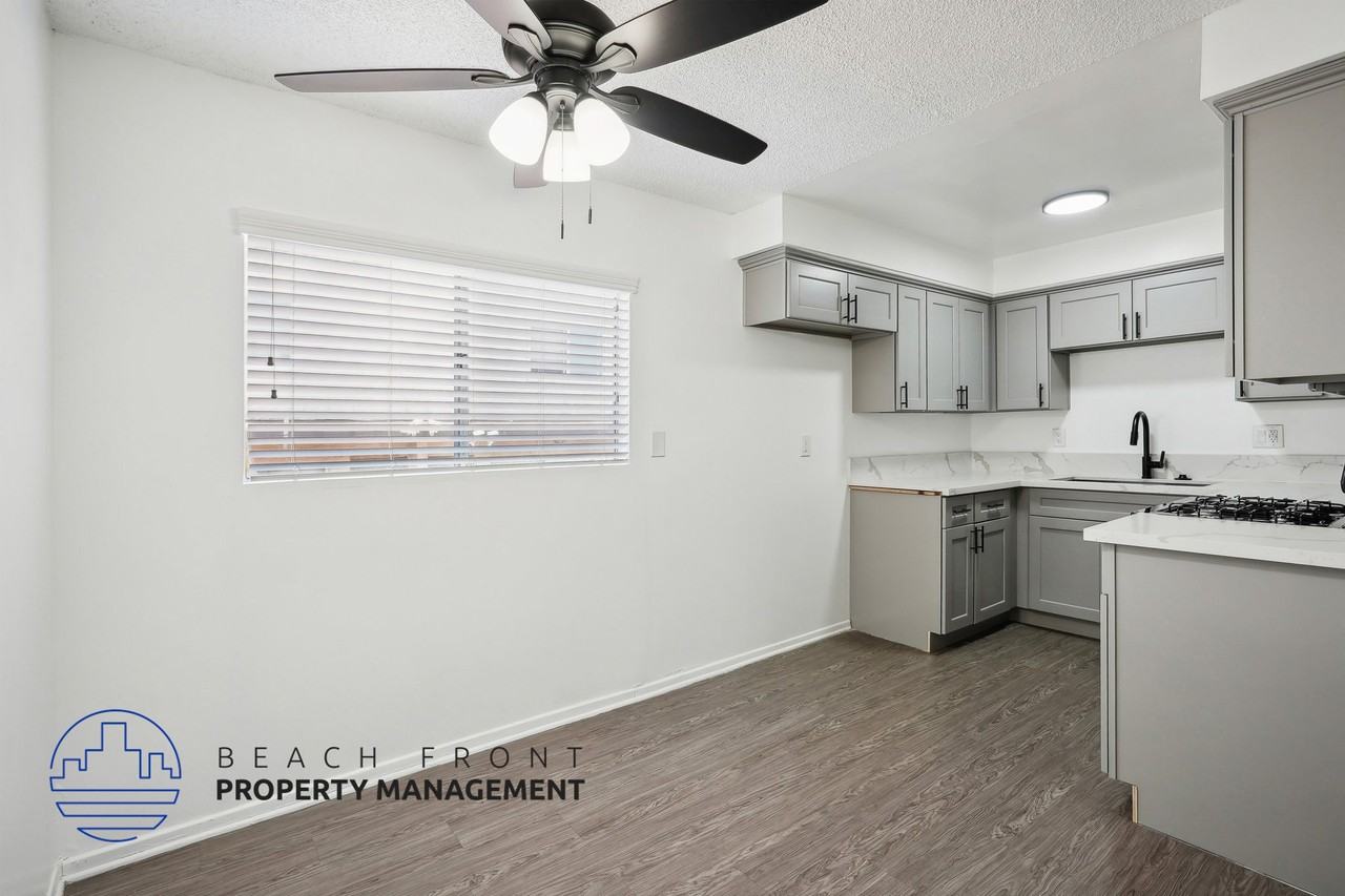 5447 Norwalk Blvd - Photo 3 of 22