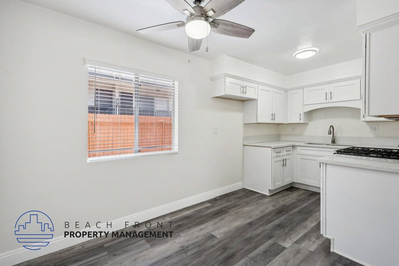 5447 Norwalk Blvd - Photo 4 of 22