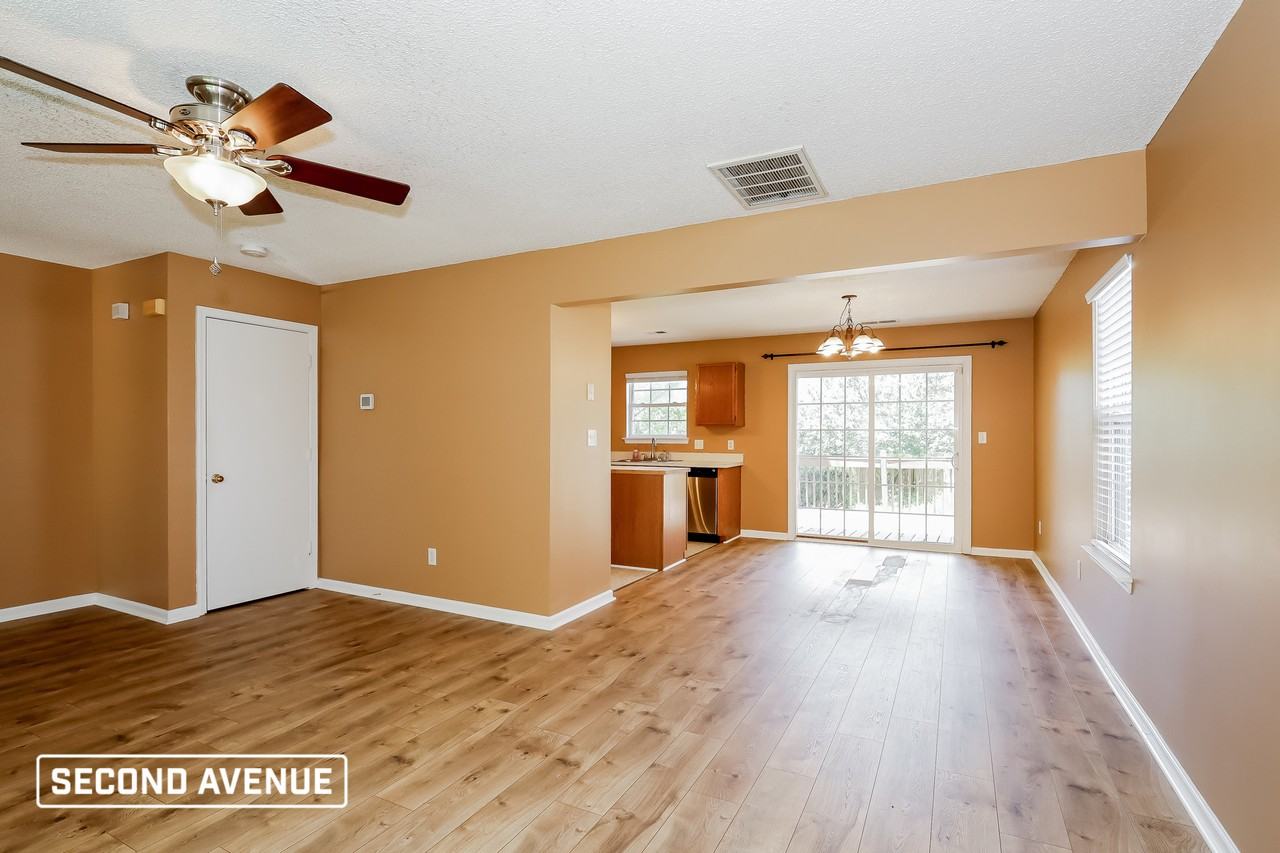 10631 Coulport Ln - Photo 3 of 12