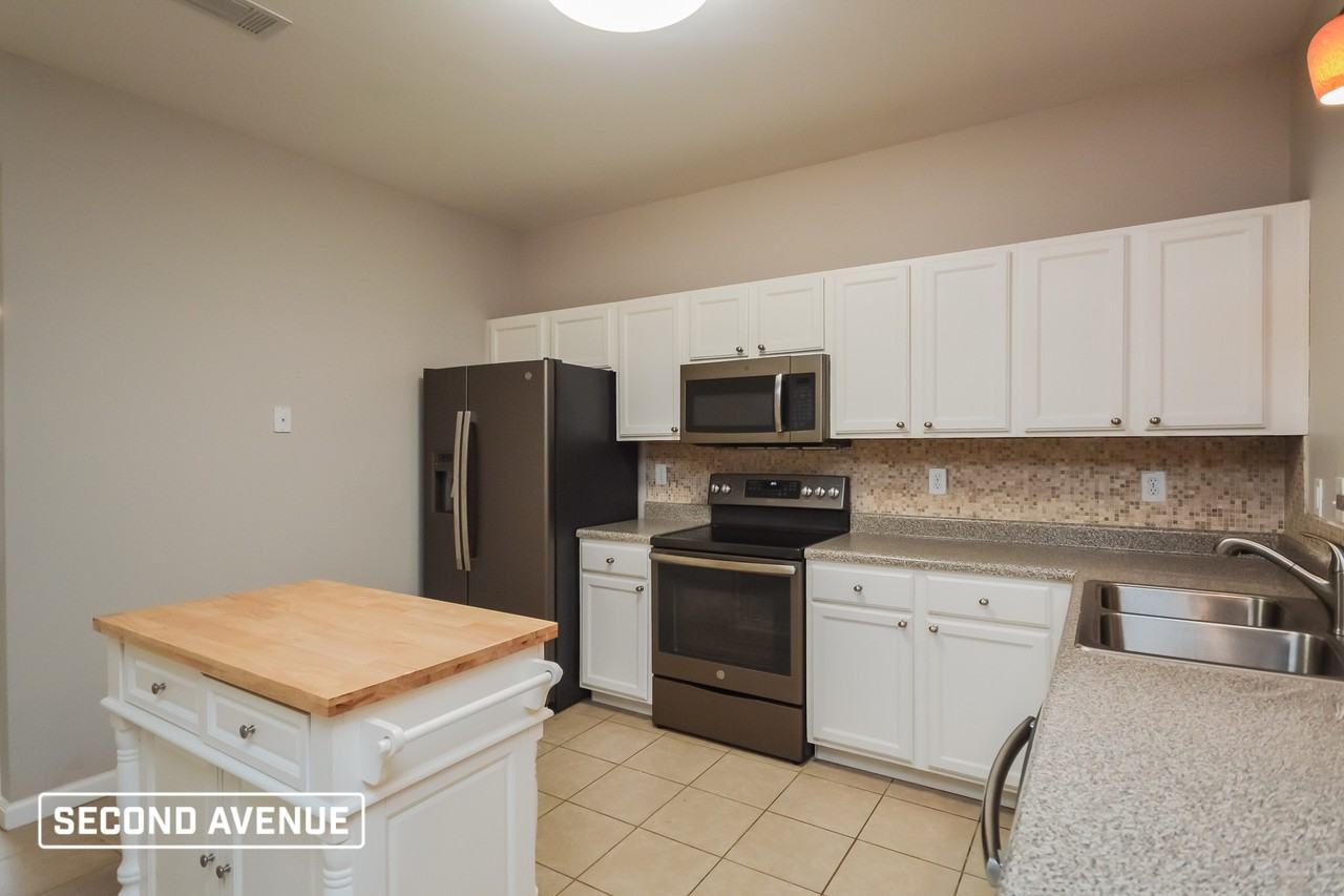 90 Austin Ter - Photo 3 of 12