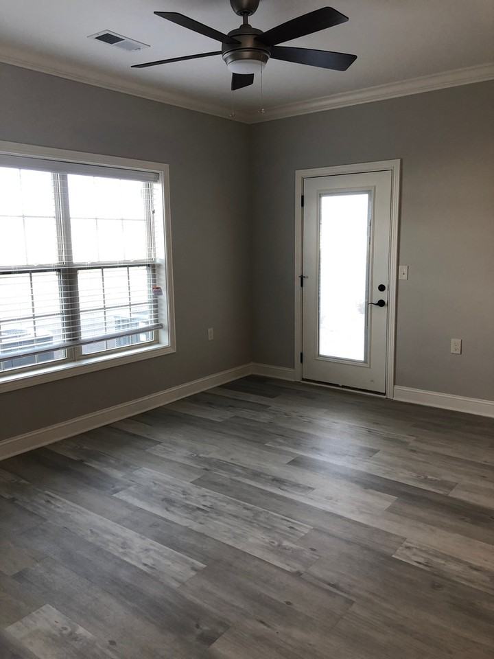 Greenwood Flats - Photo 2 of 27