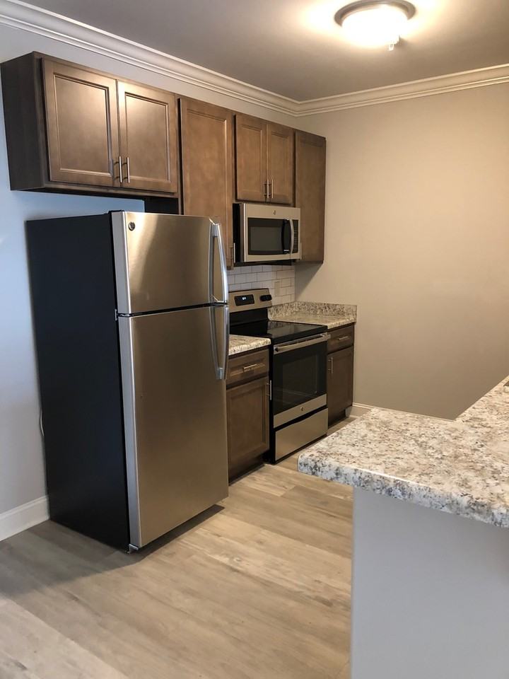 Greenwood Flats - Photo 6 of 27