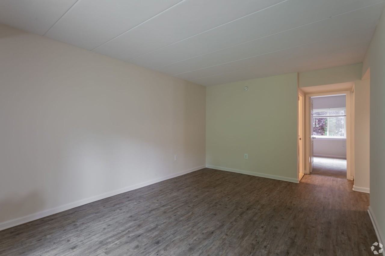 Tunbridge Apartments - Photo 5 of 50