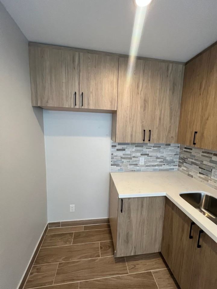 Cohasset Luxury Apartments LLC - Photo 4 of 47