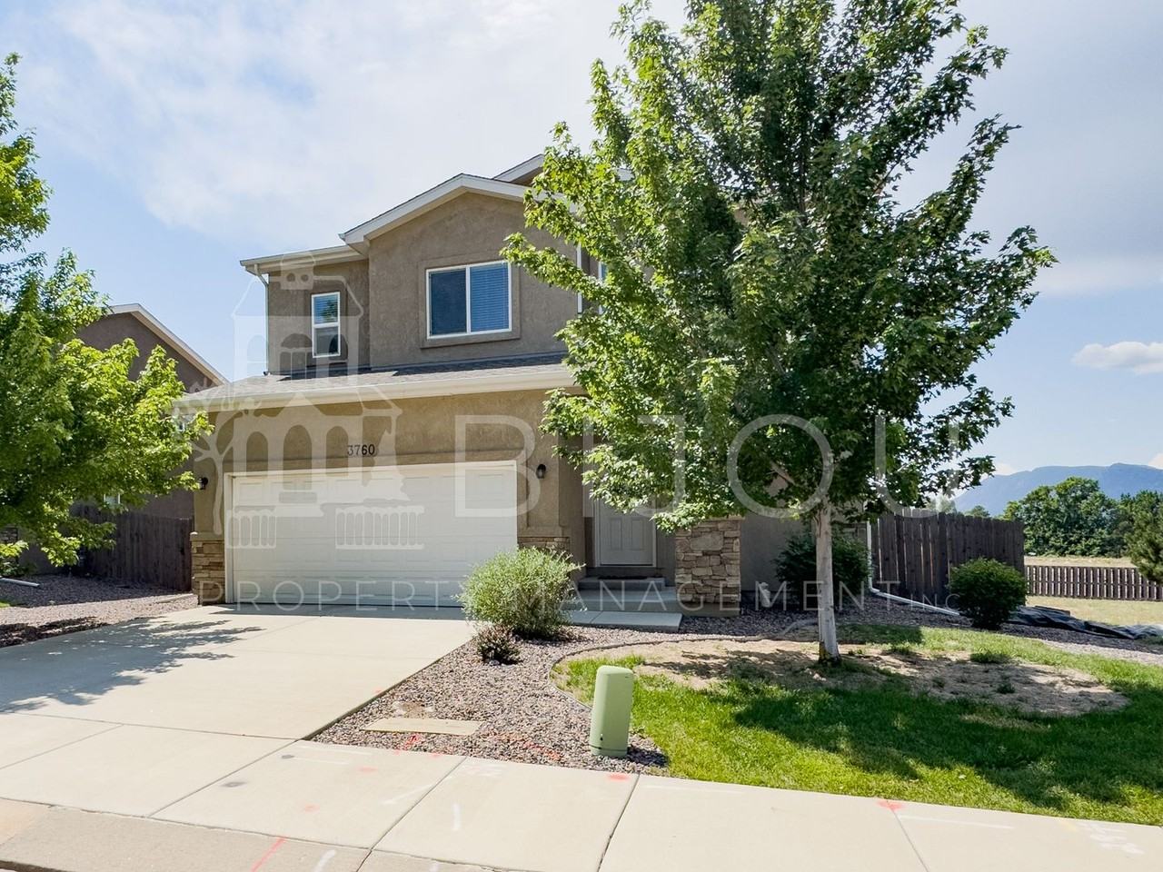 3760 Scott Ln - Photo 2 of 21