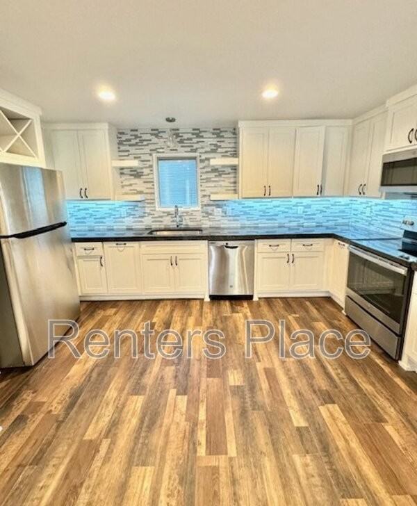 807 S Trenton Ave #2 - Photo 3 of 7