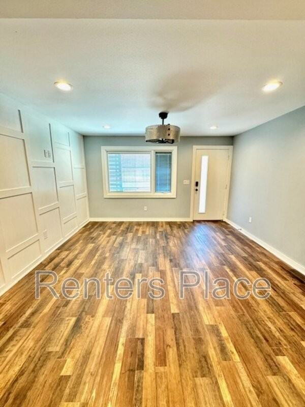 807 S Trenton Ave #2 - Photo 4 of 7