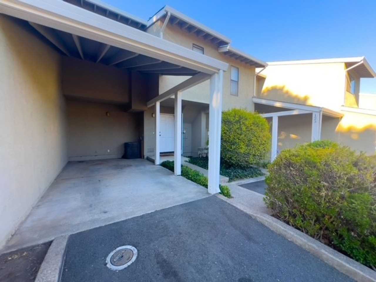 121 Adobe Ln - Photo 2 of 23