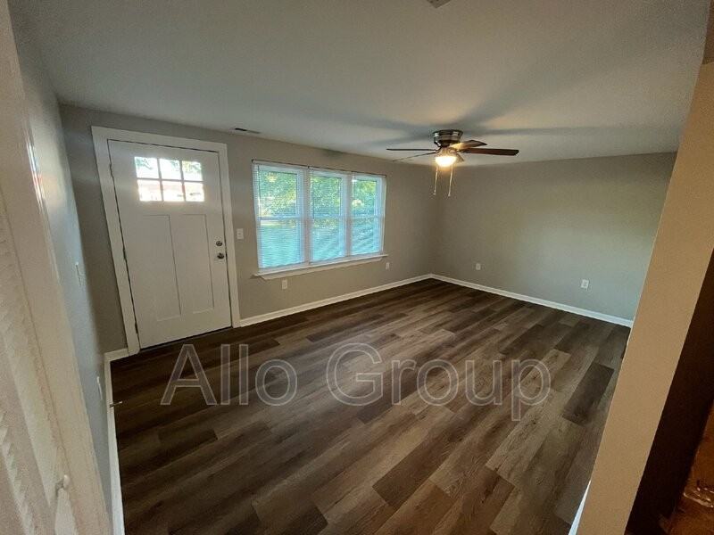 35541 Parker Rd - Photo 3 of 16