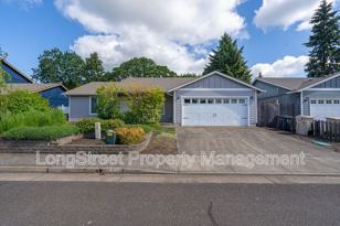 835 Nw Teak Loop  
