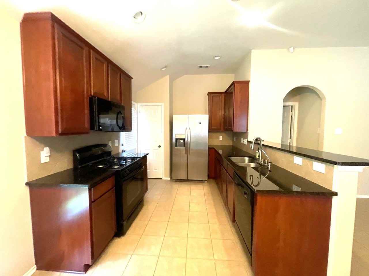 20130 Breezy Oak Ct - Photo 3 of 10