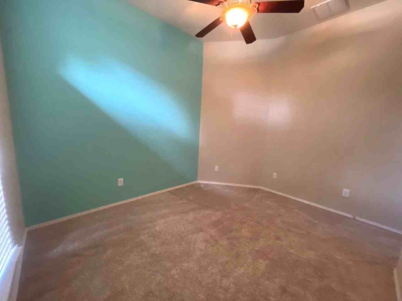 20130 Breezy Oak Ct - Photo 5 of 10
