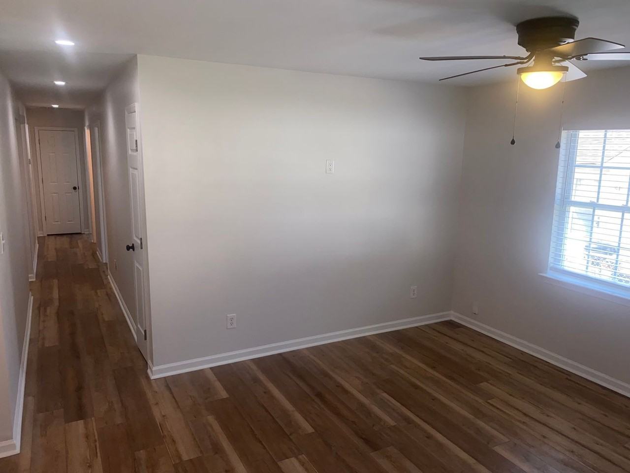 1504 N Caldwell St - Photo 2 of 26