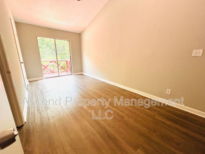 557 Cranberry Way - Photo 7 of 13