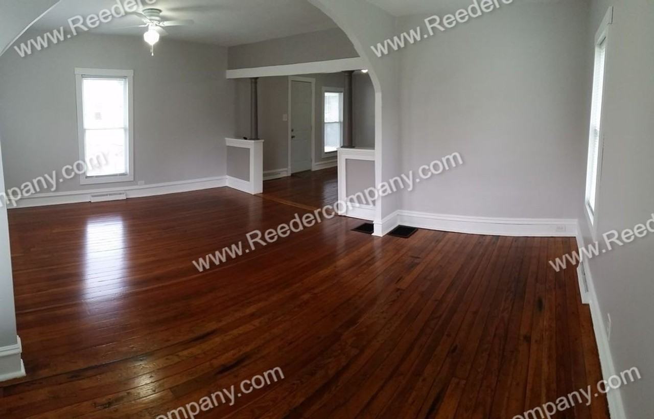 204 W Sigler St - Photo 3 of 15