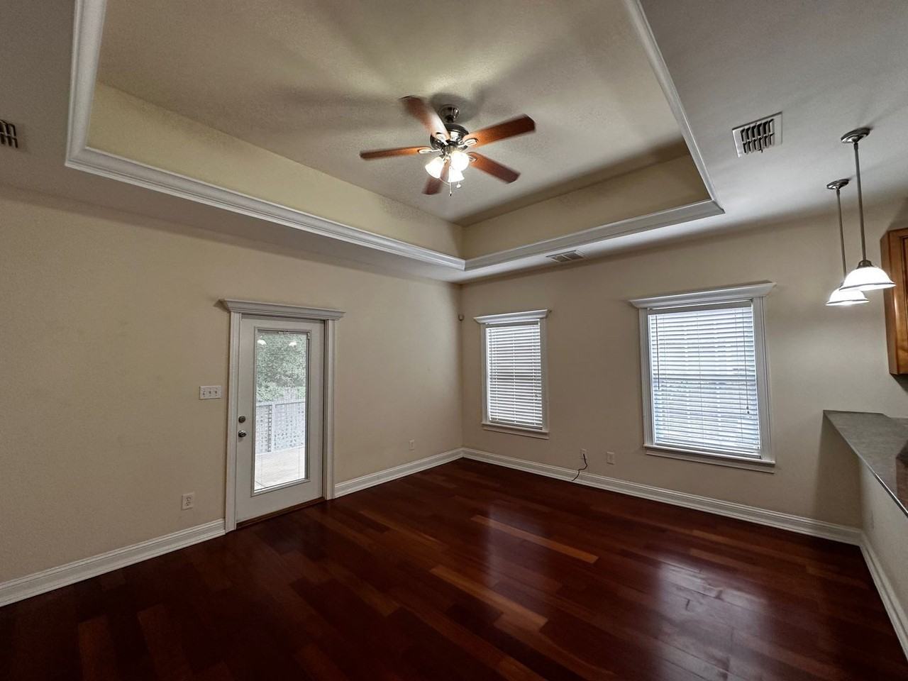 2439 Ludmila Ln - Photo 3 of 13