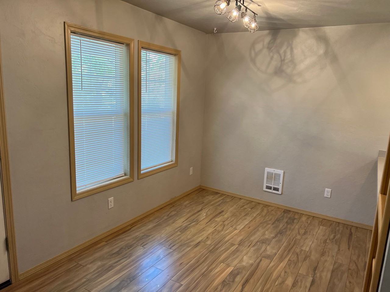 1545 Lincoln St #A - Photo 5 of 30