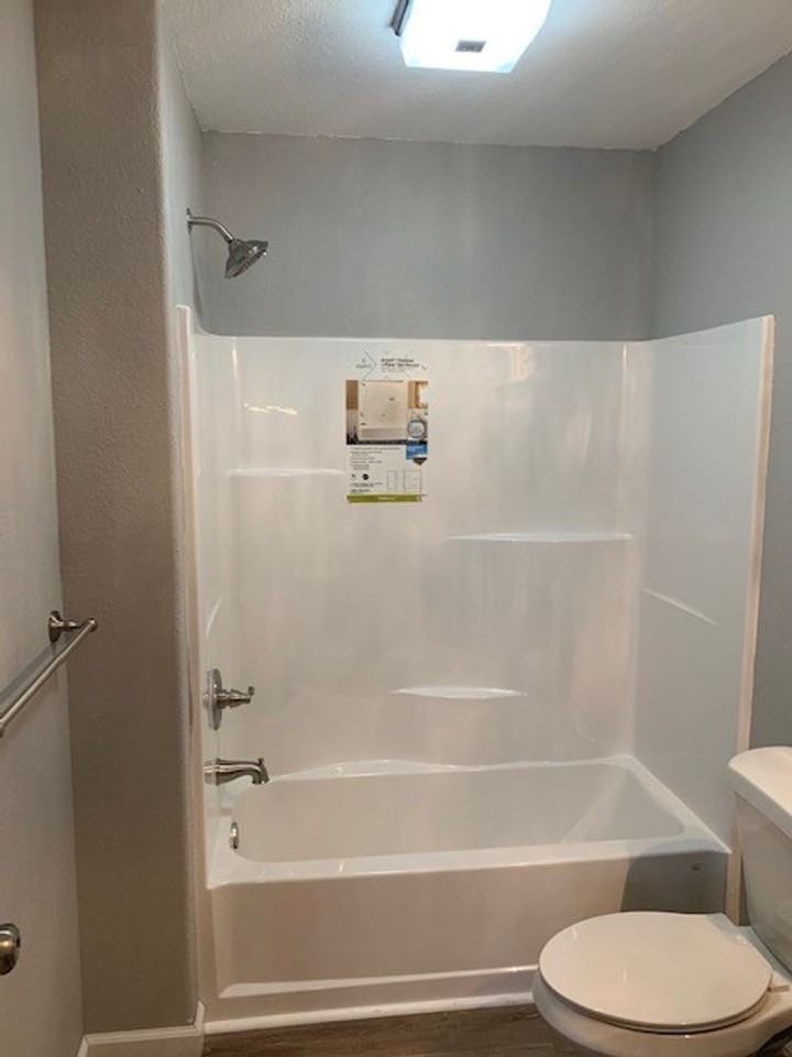 905 W 3rd St - Photo 7 of 13