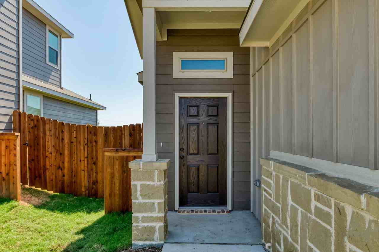 712 Harvest Moon Dr - Photo 3 of 21