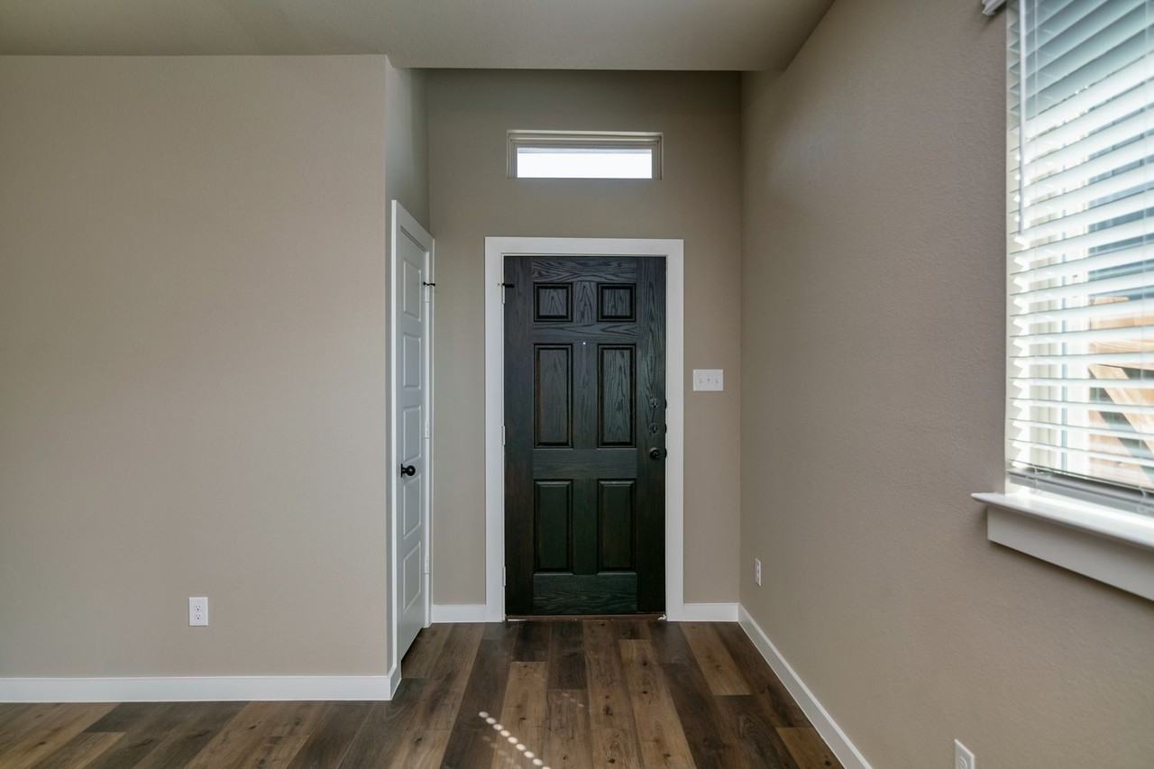 712 Harvest Moon Dr - Photo 4 of 21