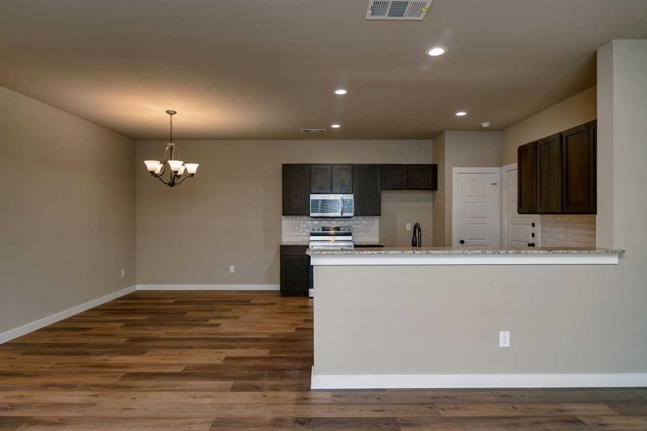 712 Harvest Moon Dr - Photo 7 of 21