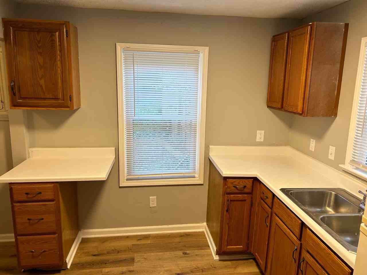 1708 Euclid Dr - Photo 2 of 17