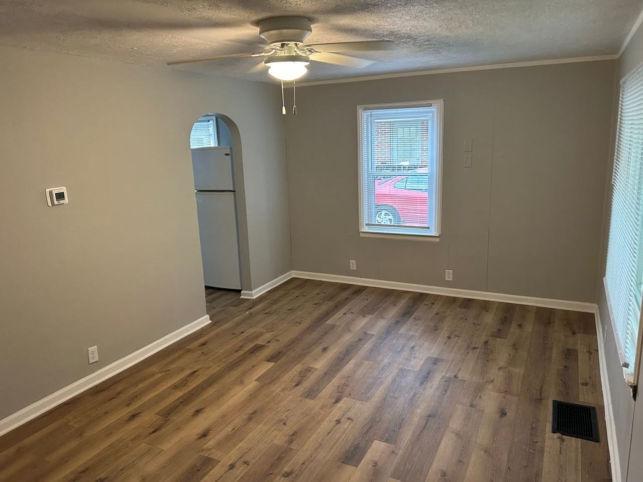 1708 Euclid Dr - Photo 3 of 17