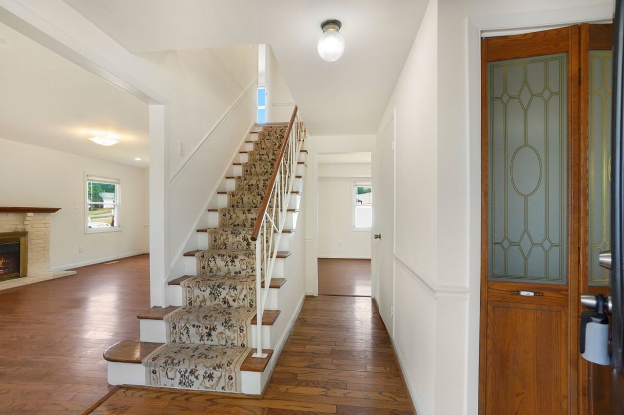 1108 Port Echo Ln - Photo 4 of 30