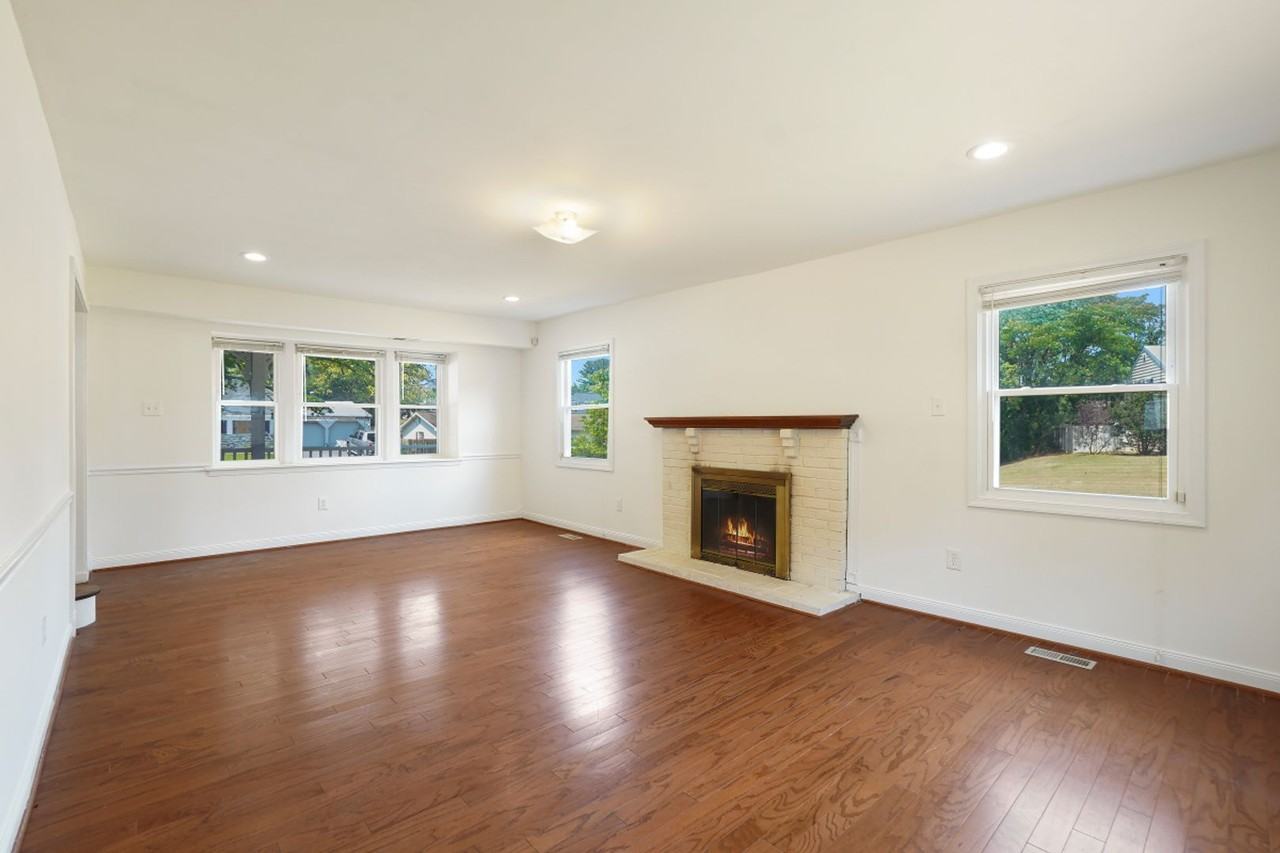 1108 Port Echo Ln - Photo 7 of 30